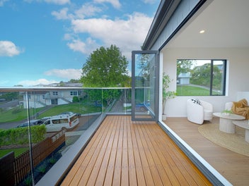 Be Quick, Only One LEFT