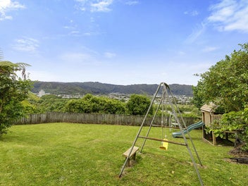 Spacious Family Living & Panoramic Views