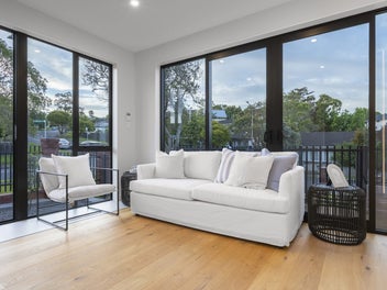 Modern Masterpieces in the Rangi Zone