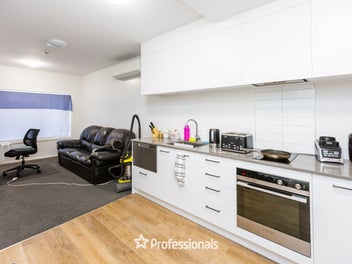 4 Separate 2-bedroom units