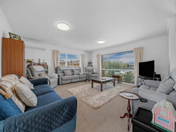 Executive Family Home - A Gardener's Delight