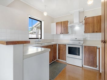 Deceased Estate – Sandspit Rd