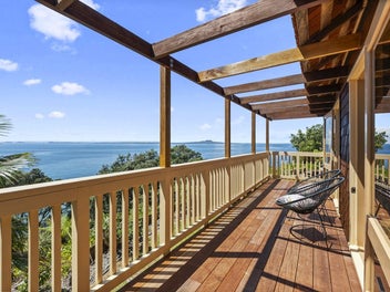 Spectacular Views Prime Coastal Location