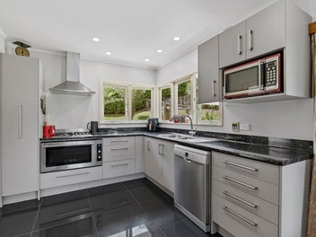 A Rare 'In-Town' Estate