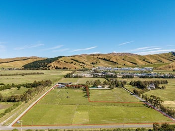 Lifestyle and location, the ultimate family home