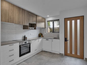 Location, Style and Opportunity!