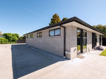 Contemporary, Convenient and Currently Tenanted