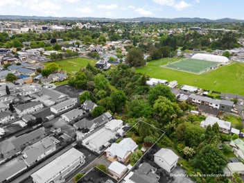 Modern Gullyside Living