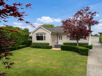 1950's Gem - Motivated Sale