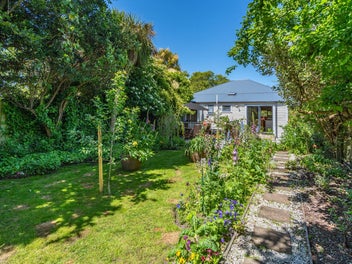 Beautiful Home, Fantastic Location