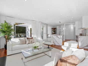 Sun-Drenched Family Luxury in Epsom Cul-de-Sac