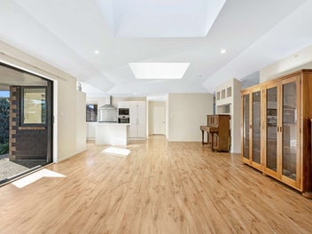 Out-of-Town Vendor - Plans Set to Buy Locally