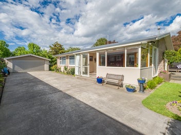 PERFECTLY PACKAGED FOR EASY LIVING!