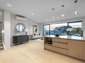 Elevated Comfort and Panoramic Veiws - TGZ