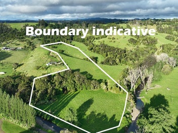 Lifestyle Dream Acres with Stream Access