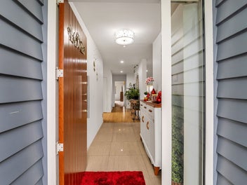 Exceptional Family Living in Karaka Lakes