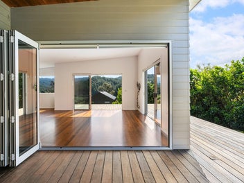 RURAL OUTLOOK - MODERN LIVING