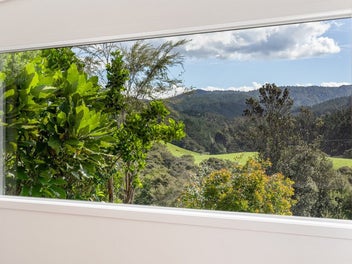 RURAL OUTLOOK - MODERN LIVING