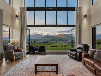 Elevated elegance on Orford Drive