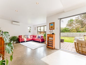 Sun, Light, Lifestyle & Location