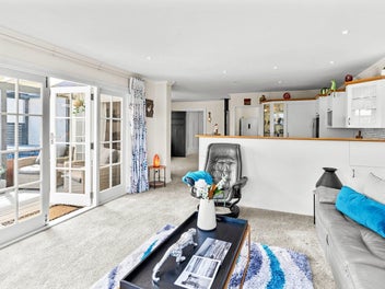 Character, comfort and relaxed St Clair Living