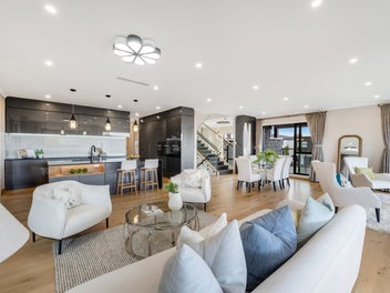 Multigenerational executive living