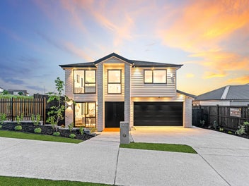 Luxury Lakeside Elegance