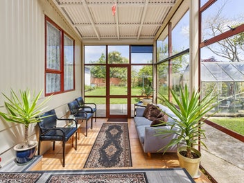 4 Bedroom in the Heart of Westport