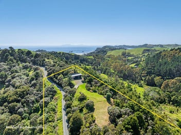 Private acre of home at Sandy Bay