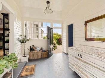 Warm, Welcoming & Wonderfully Private