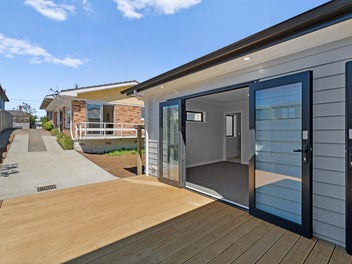 Cash Flow Bonanza or Options for savvy Occupant