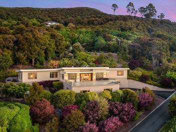 Coastal Elevation with Unrivalled Views