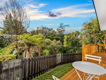 Brand New Bushside Beauty