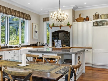 English elegance meets modern living