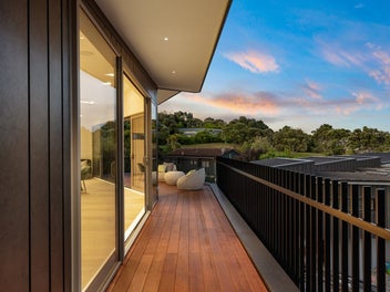 Final Opportunity – Coastal Luxury Must Be Sold!