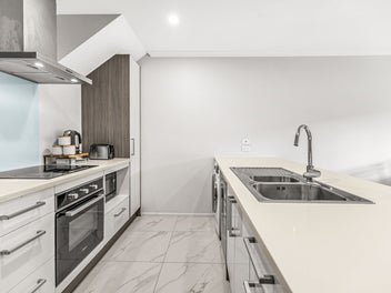 Smart City Living with Solid Returns