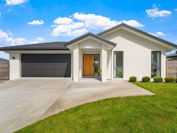 Big house, best street - Ready Now!