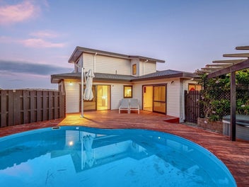 QUITING SHIP - Homeowner's Escape