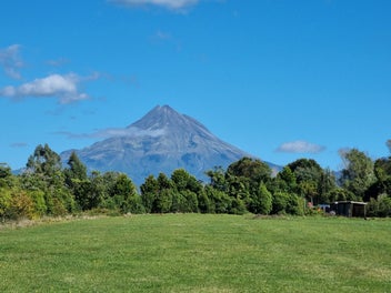 Beautiful Property with Stunning Mountain Views