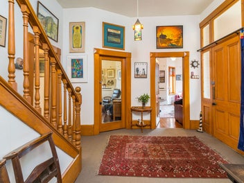 Striking Inner City Character And Charm