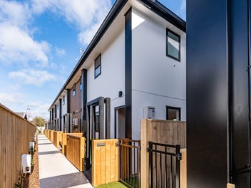 Modern & Spacious - Phone Today