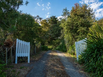 Stunning Rural Lifestyle Property in Poraiti