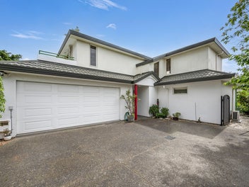 Discover comfort. Discover views. Discover home.