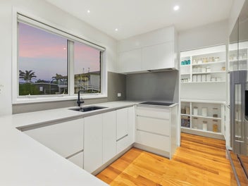 Renovated & Ready - Vendors Meet the Market