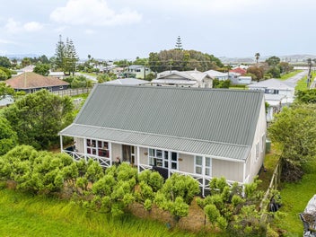 Quiet, Private & Packed With Potential!