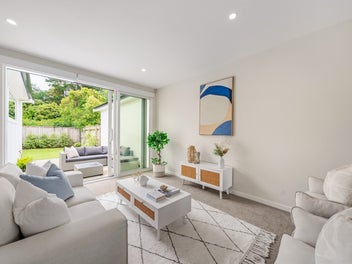 CONTEMPORARY SOPHISTICATION