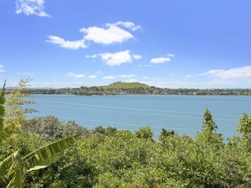 Sea Views, Full Section and Built to last