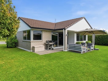 Effortless Living, Exceptional Location