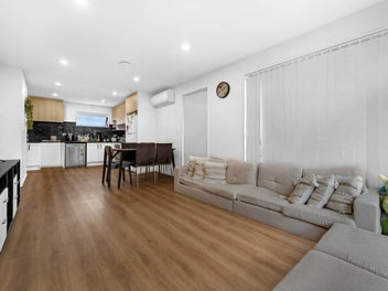 High Yield Manurewa Townhouse, Move in ready!