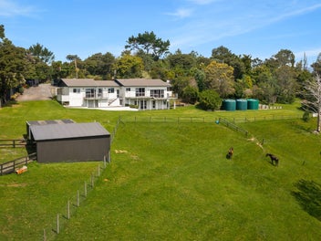 Picturesque Lifestyle, Rare Swanson Opportunity